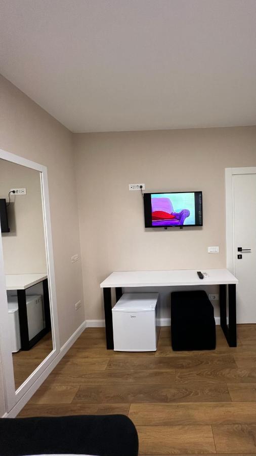 Vila 90 Boutique Hotel Tiranë Ngoại thất bức ảnh